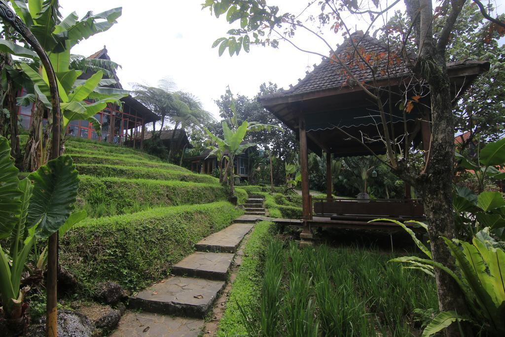 Jadul Village Resort Lembang Exterior foto