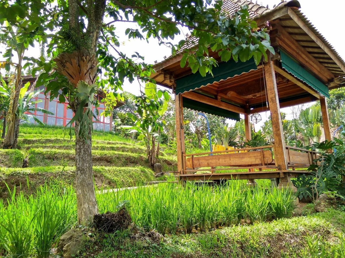 Jadul Village Resort Lembang Exterior foto