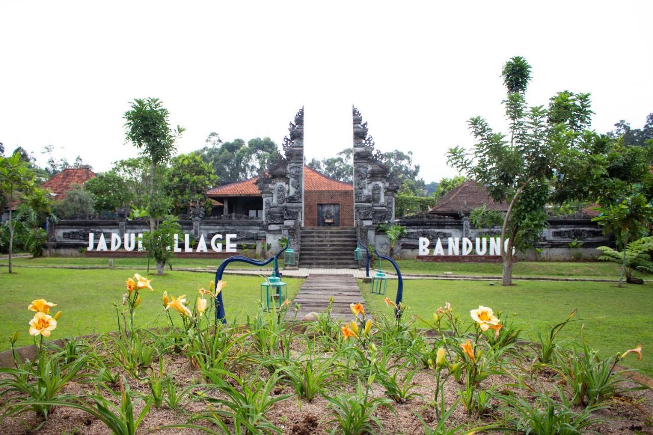 Jadul Village Resort Lembang Exterior foto